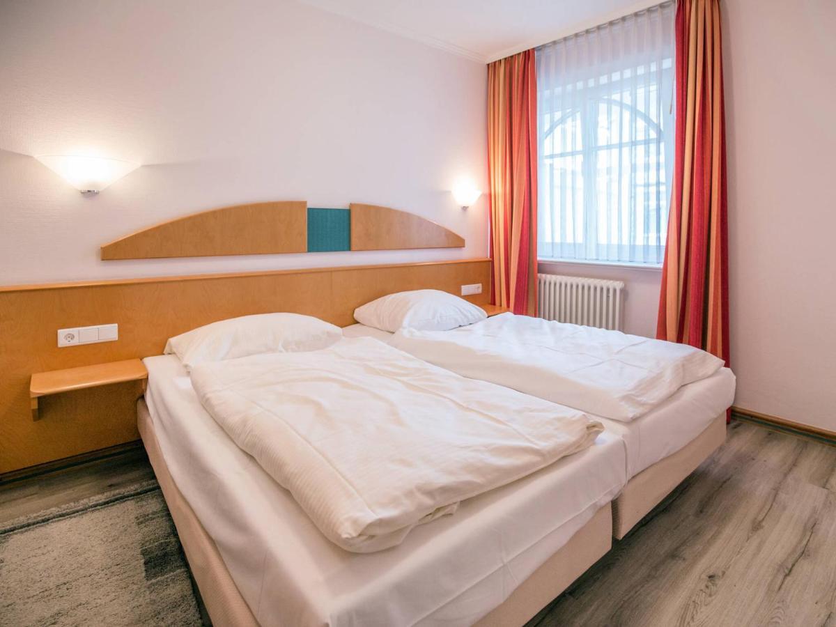 Mit 1 Schlafzimmer Und Balkon Ah 628